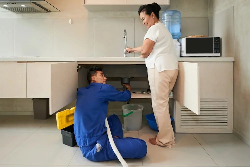Emergency Plumber in Caloundra: When to Call & What to Expect